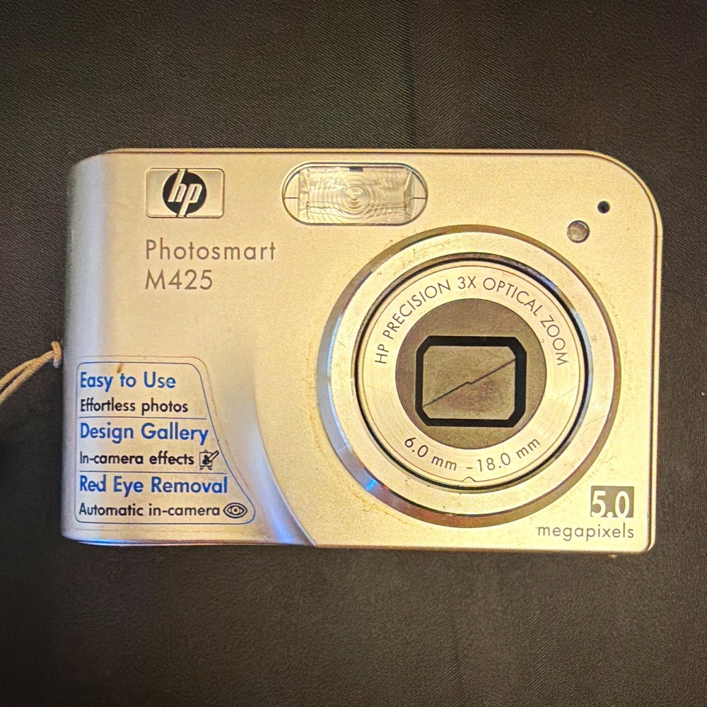 HP PhotoSmart M425 5.0MP Silver Compact Digital Camera 3x Optical Zoom